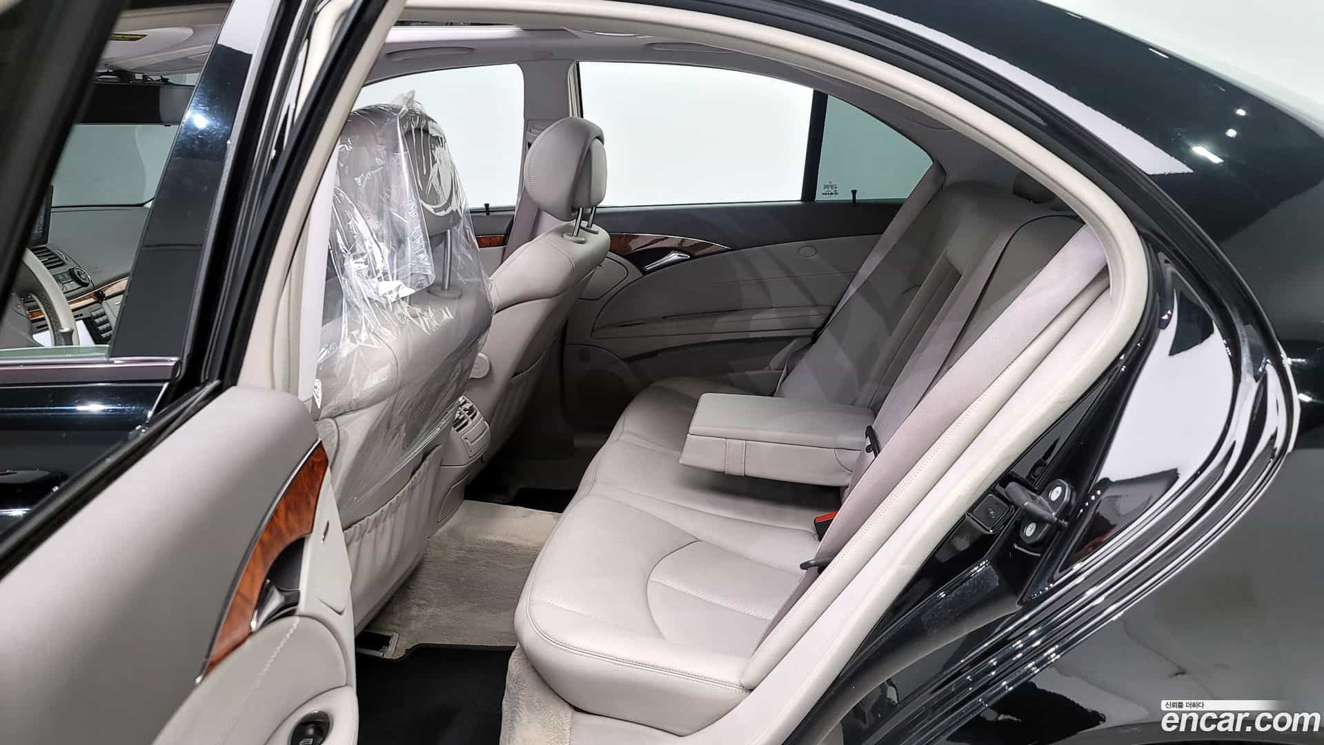 E-Class Mercedes-Benz 2006.11-OPTION-017