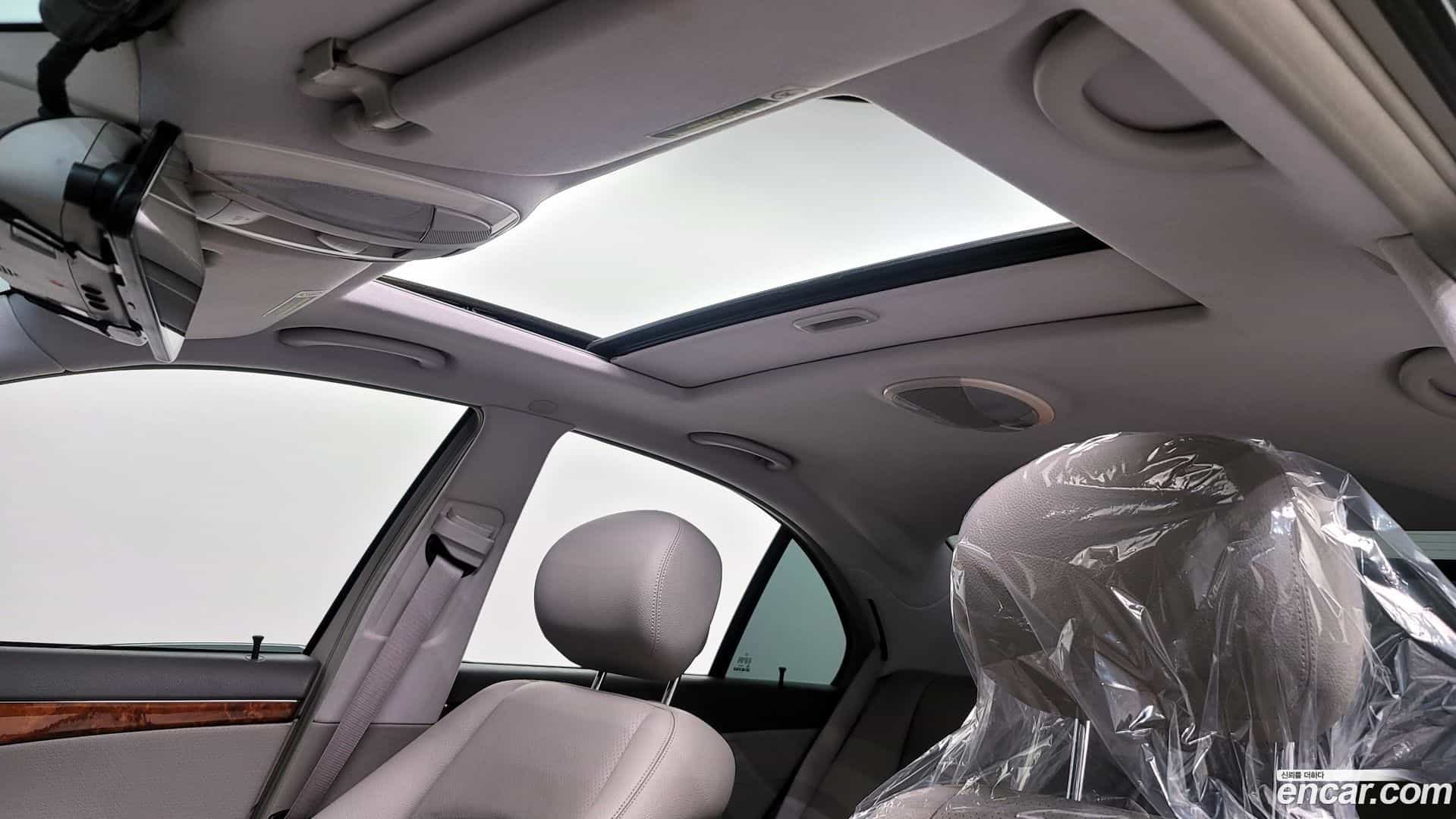 E-Class Mercedes-Benz 2006.11-OPTION-021