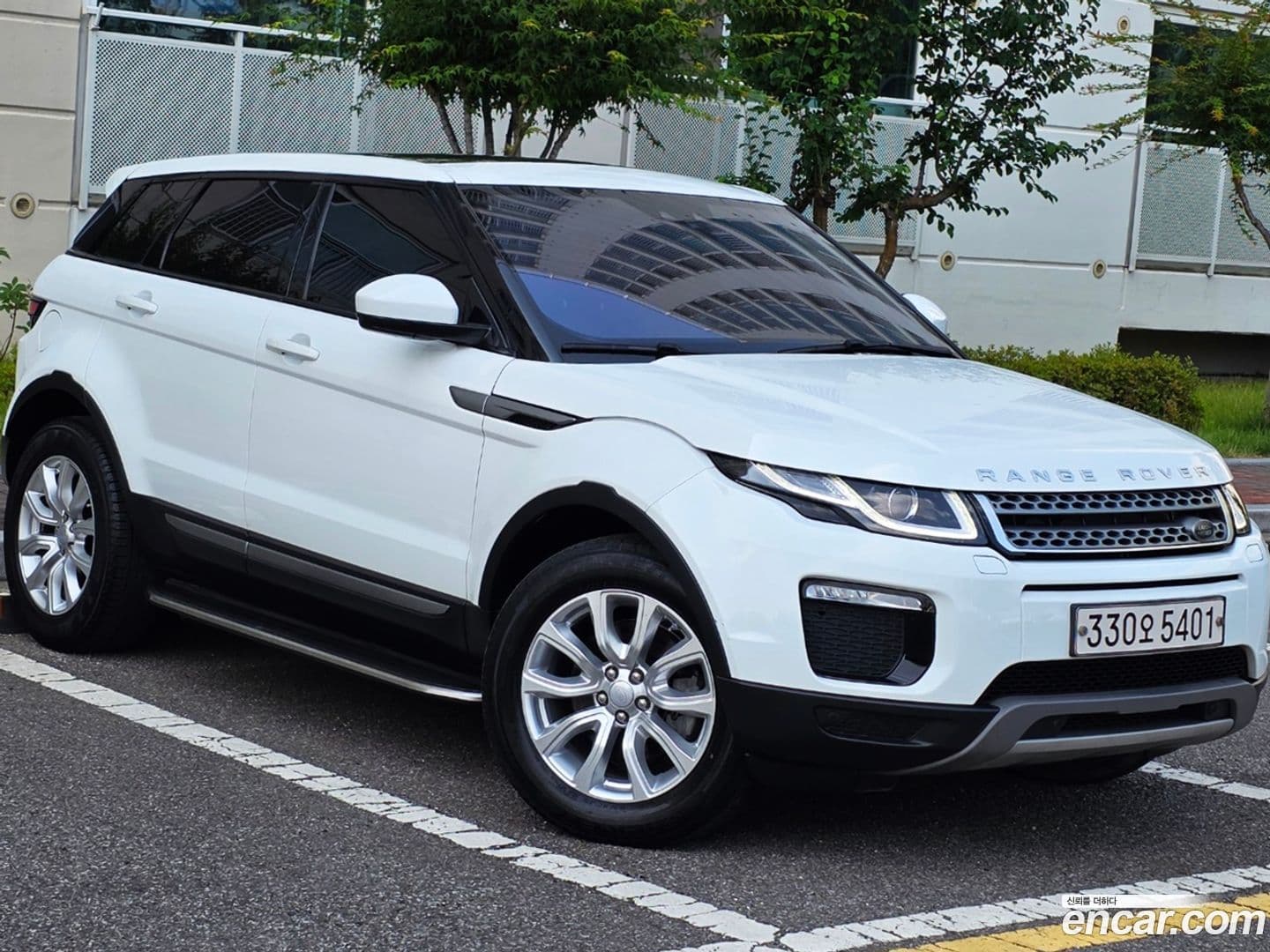 Main__Slider__Photo:Range Rover Evoque Land Rover 2018.5-2