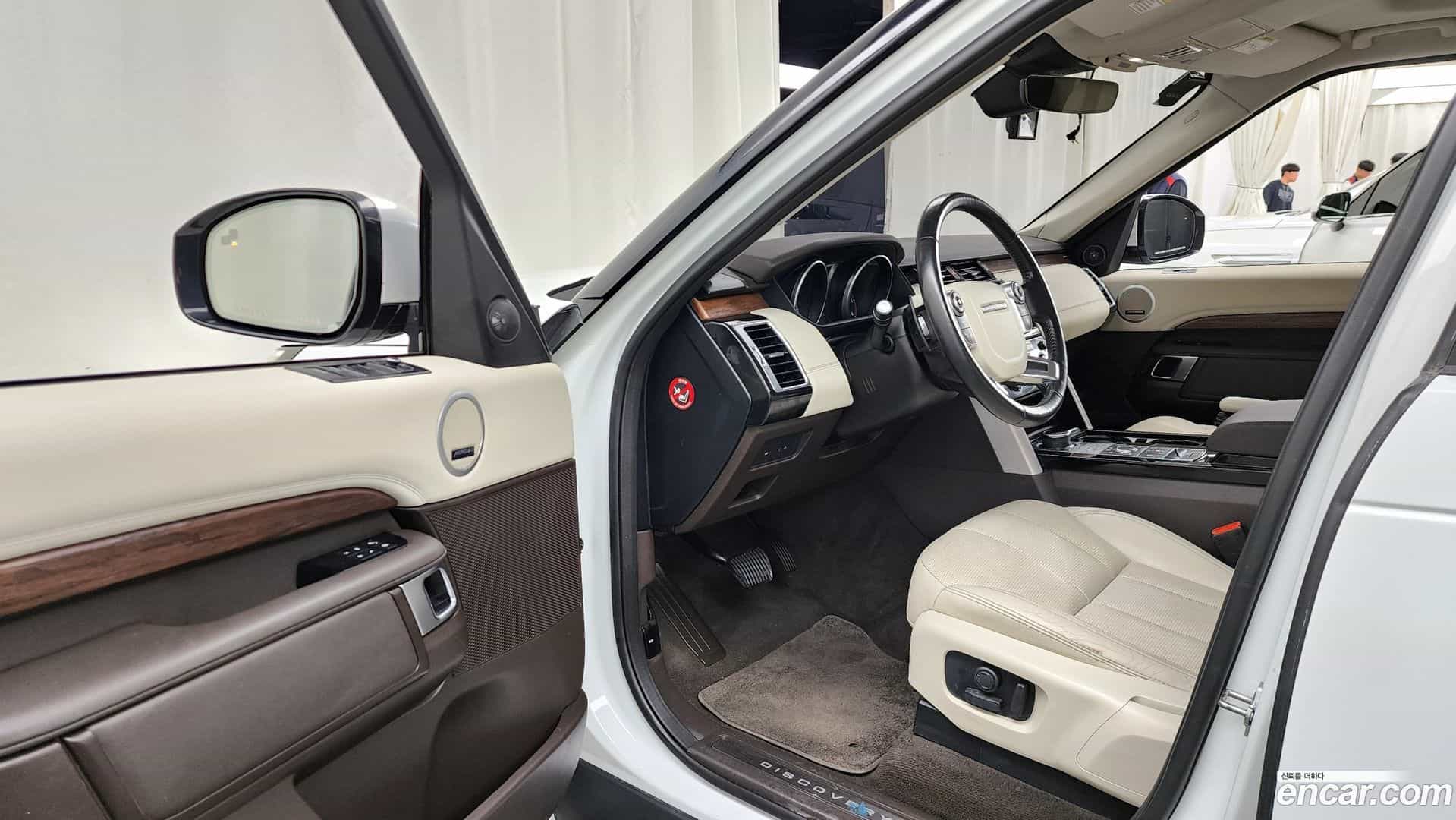 Discovery Land Rover 2017.11-INNER-010