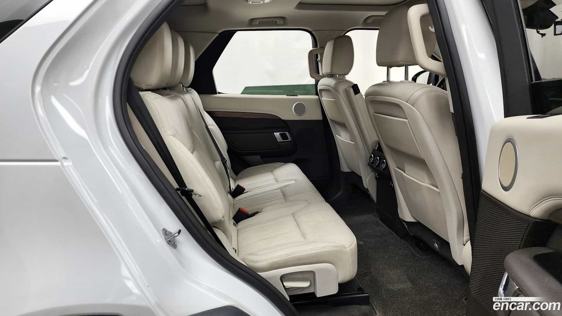 Discovery Land Rover 2017.11-OPTION-016