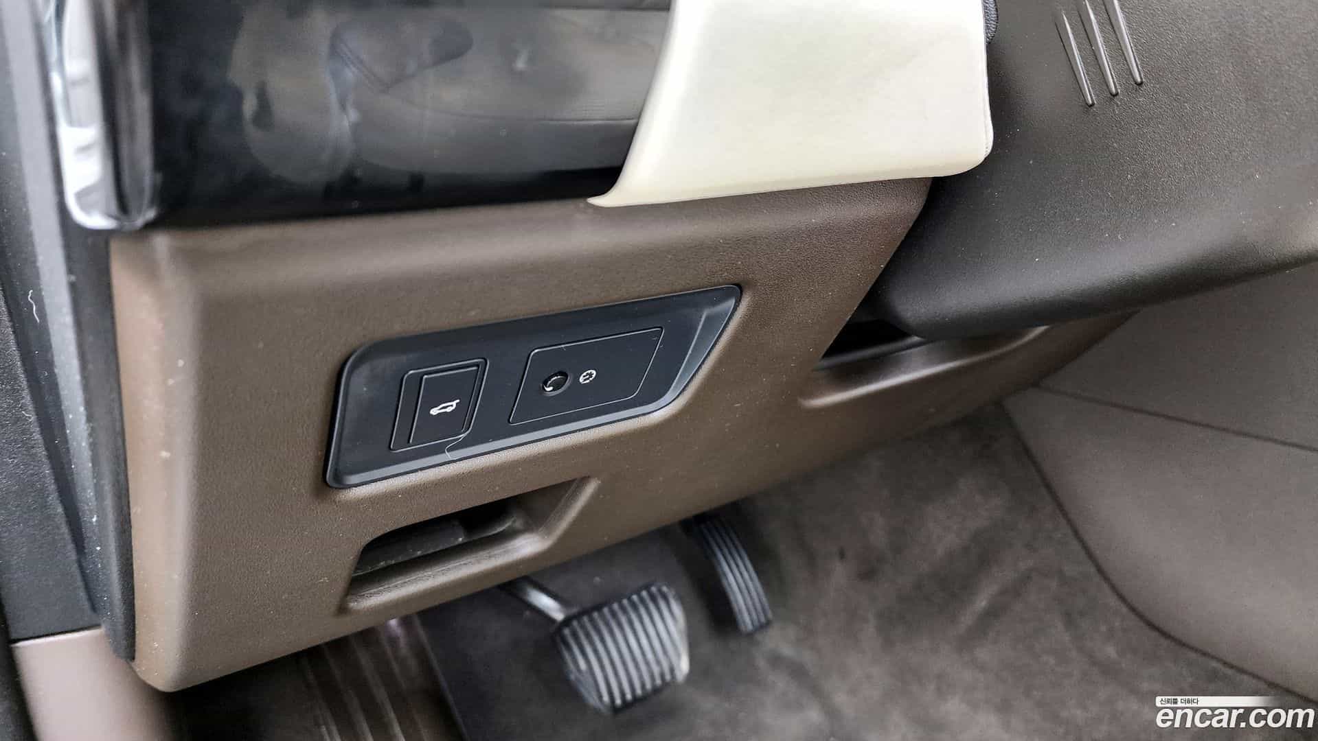 Discovery Land Rover 2017.11-OPTION-020