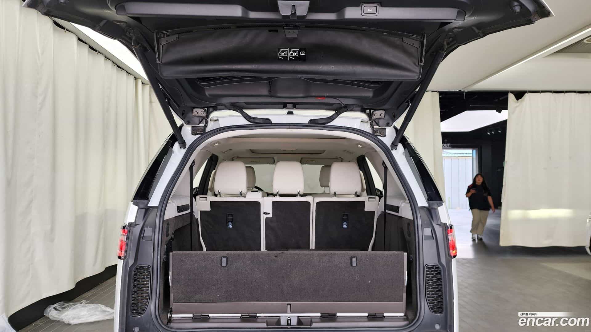 Discovery Land Rover 2017.11-OPTION-024