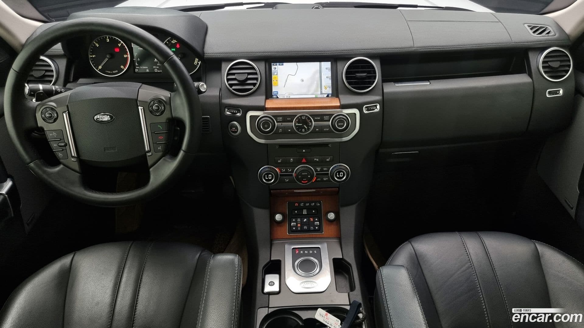 Main__Slider__Photo:Discovery Land Rover 2015.10-6