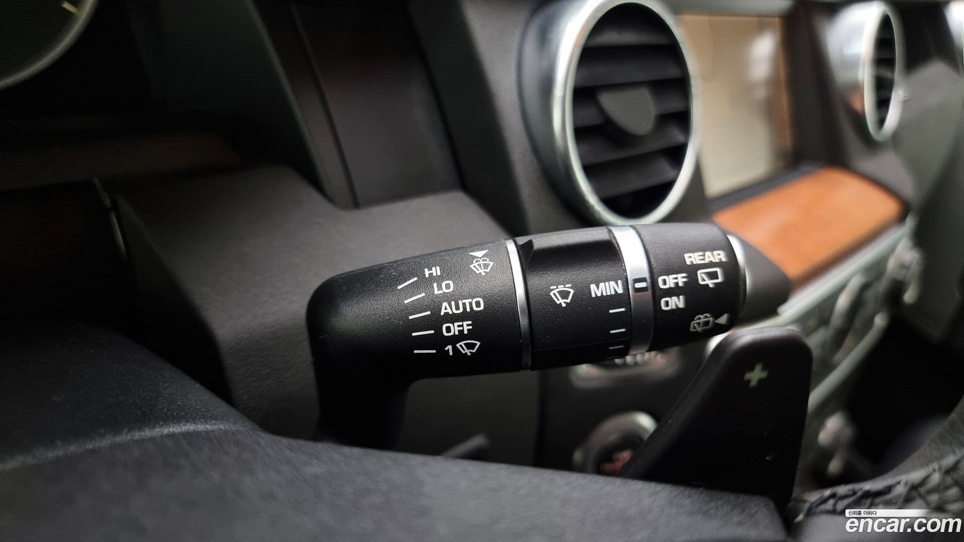 Main__Slider__Photo:Discovery Land Rover 2015.10-18