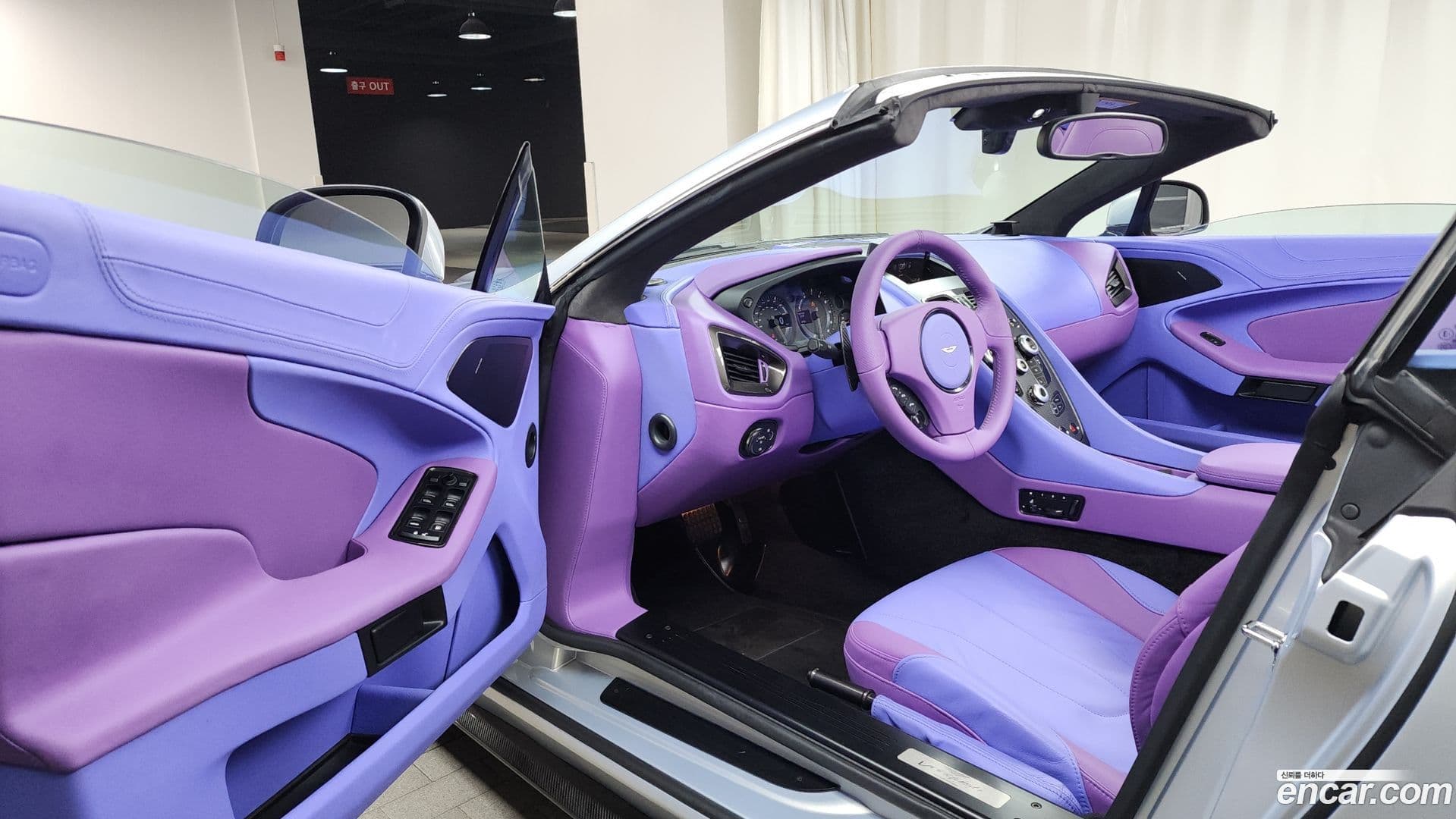 Main__Slider__Photo:Vanquish Astonmartin 2015.11-9