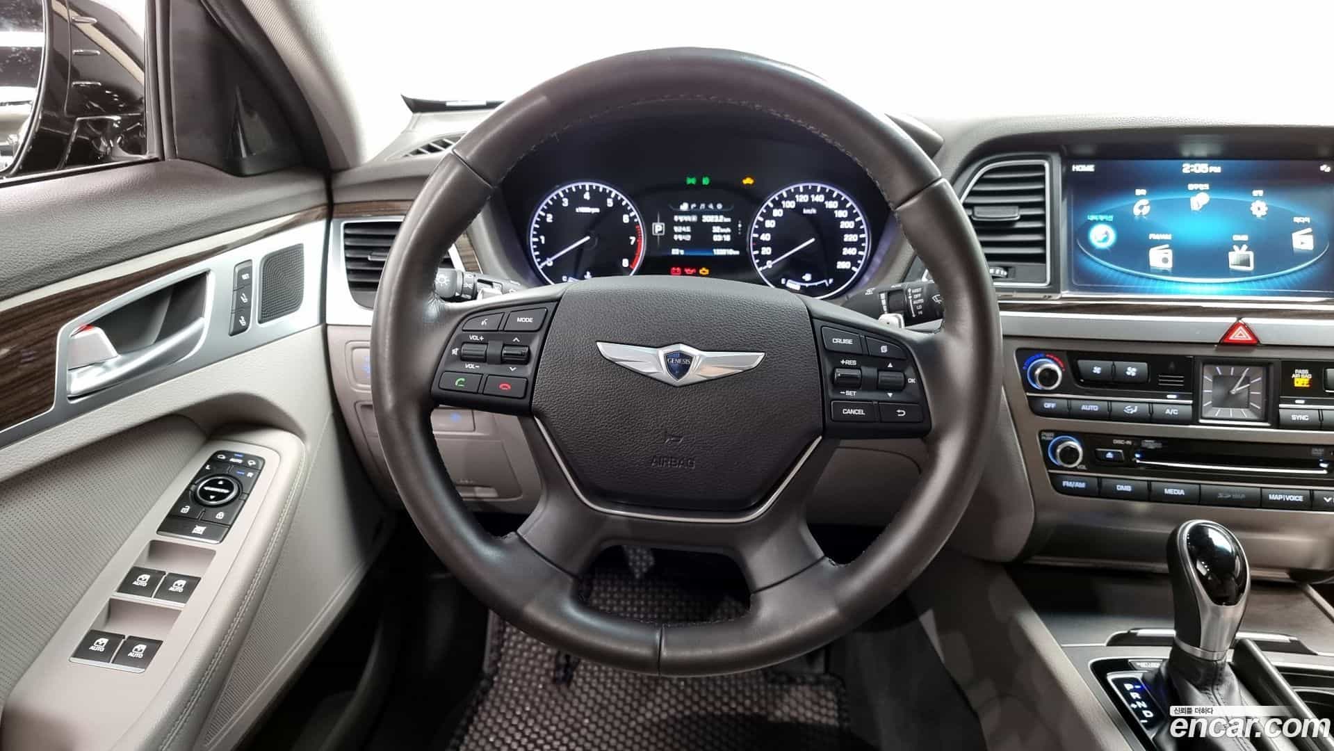 Genesis Hyundai 2016.0-OPTION-017