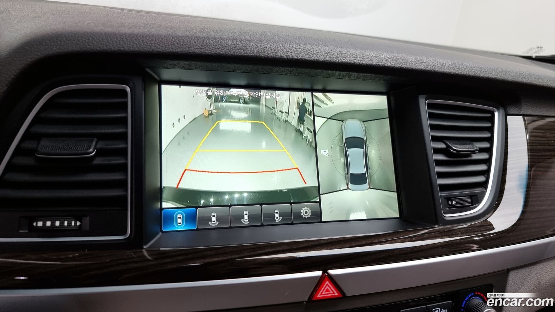 Main__Slider__Photo:Genesis Hyundai 2016.0-14