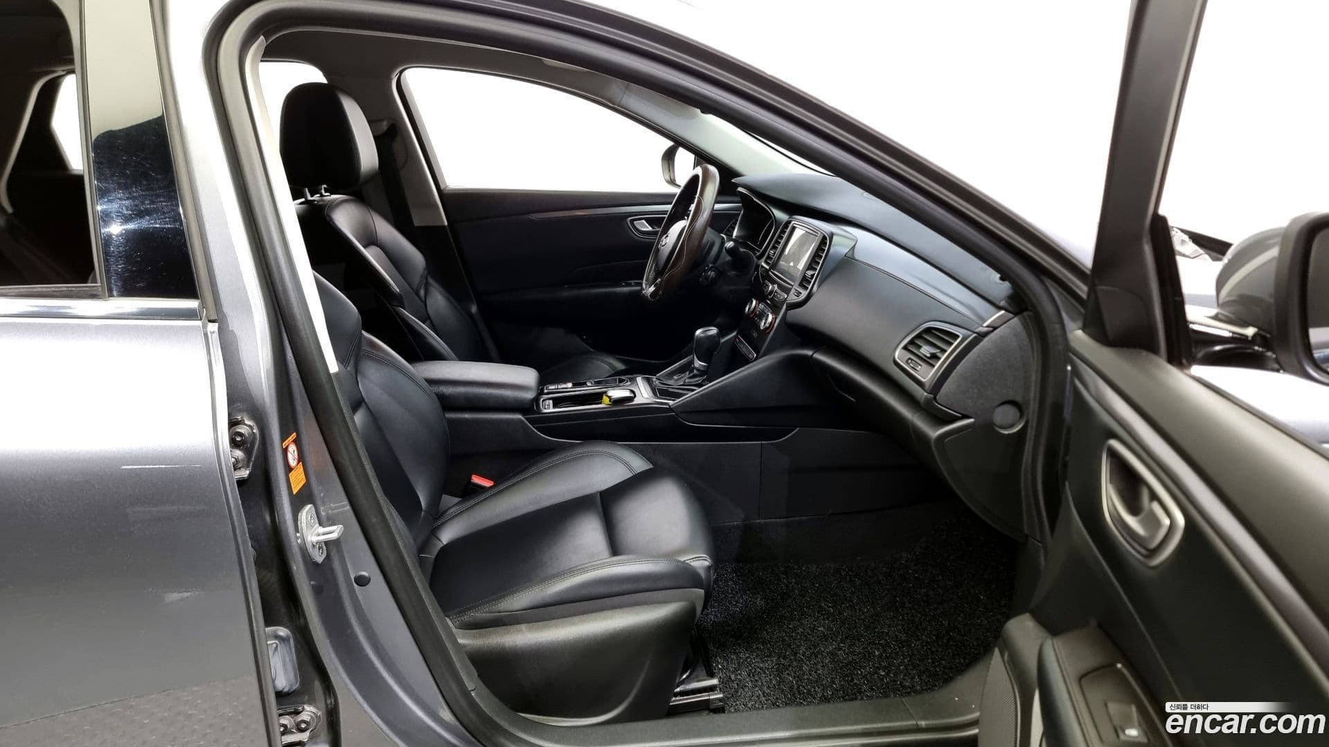 Main__Slider__Photo:SM6 Renault Korea 2019.6-9