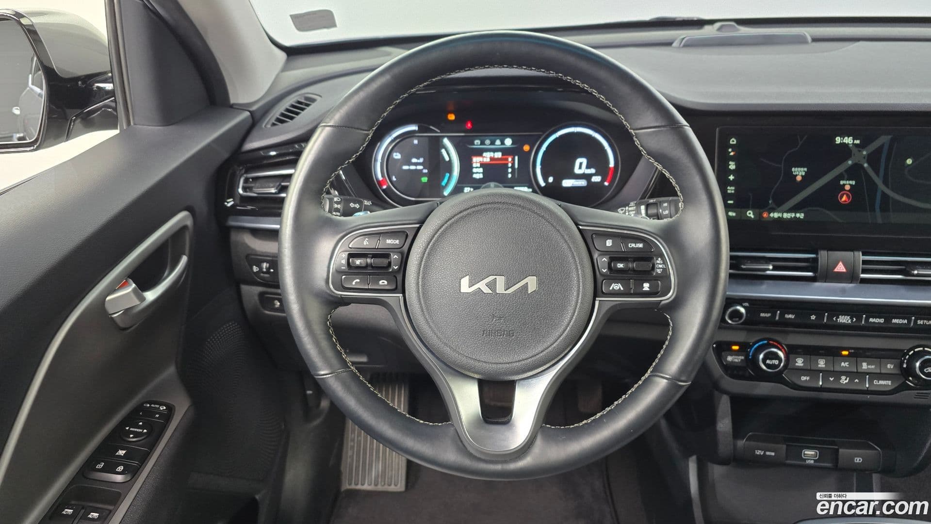 Main__Slider__Photo:Niro Kia 2023.3-12