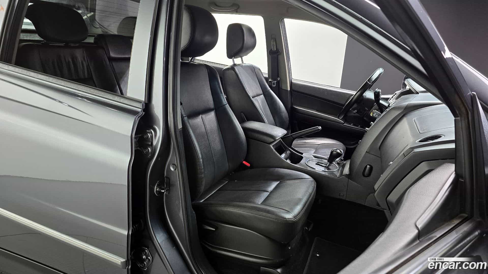 KORANDO KG_Mobility_Ssangyong 2015.6-OPTION-016