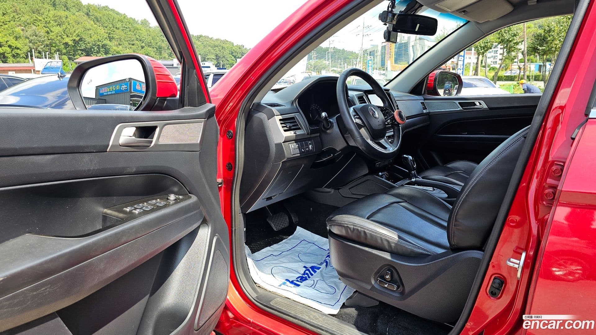 Main__Slider__Photo:Rexton KG_Mobility_Ssangyong 2018.6-10