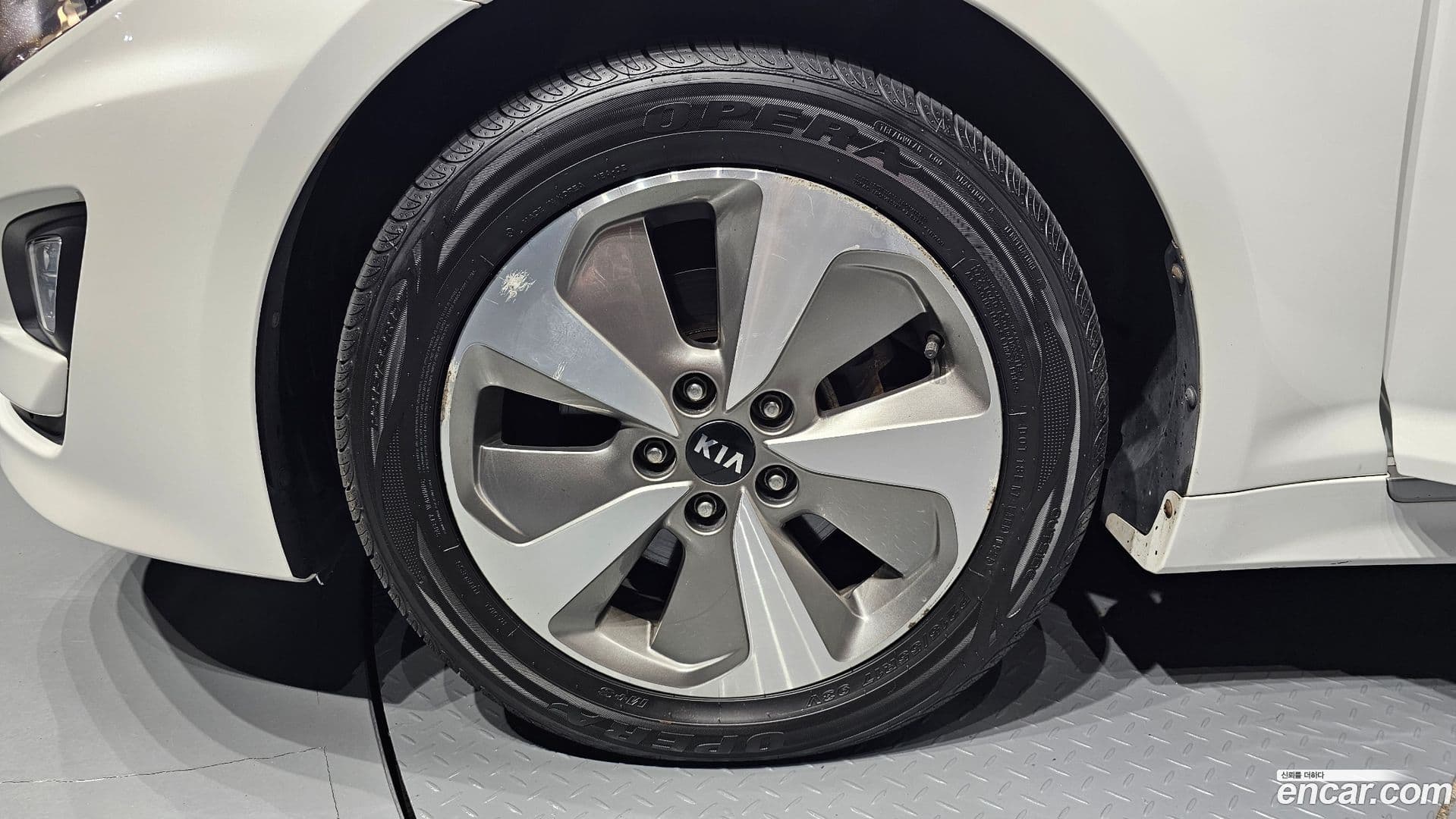 Main__Slider__Photo:K5 Kia 2014.2-4