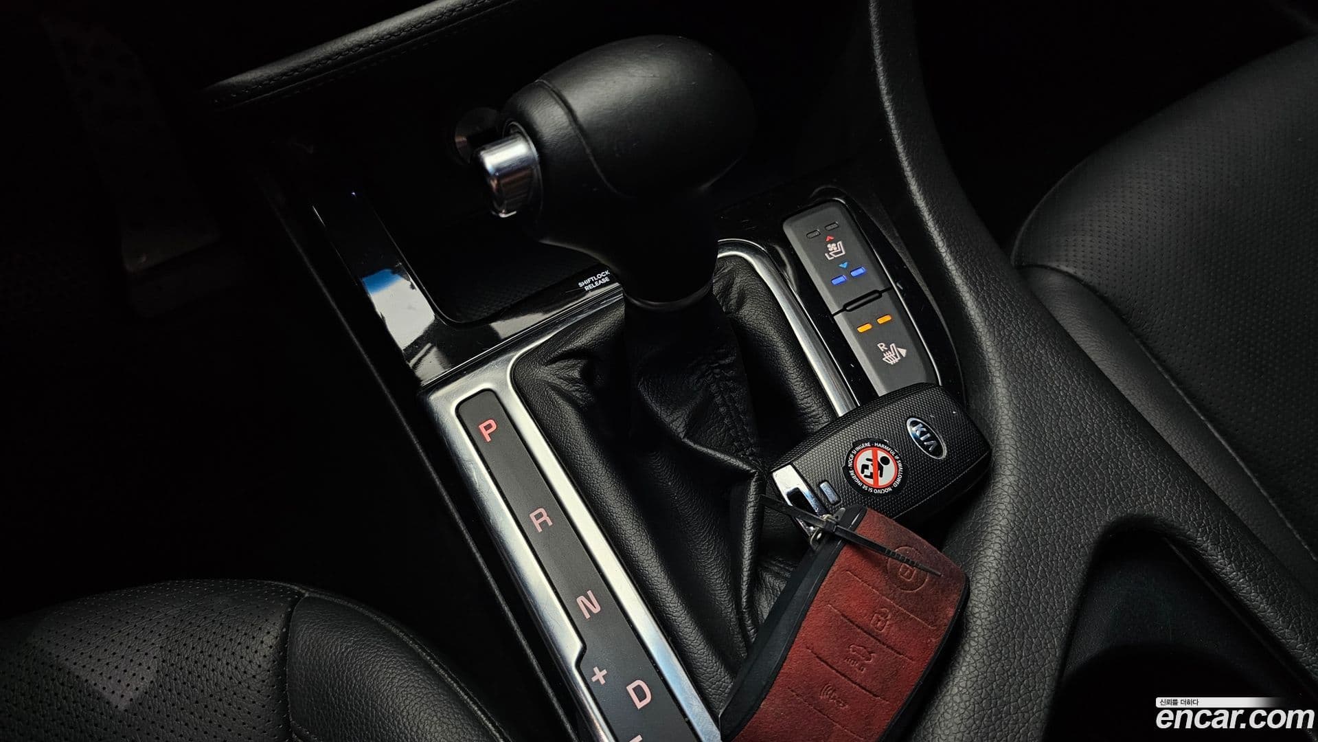 Main__Slider__Photo:K5 Kia 2014.2-8