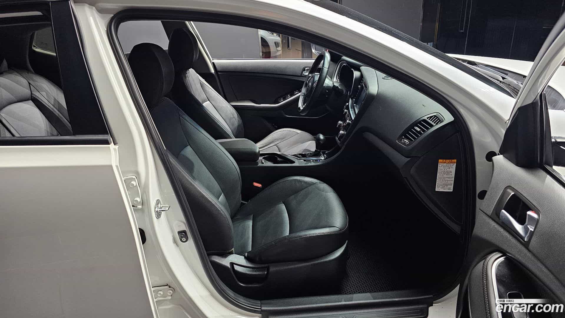 K5 Kia 2014.2-INNER-010