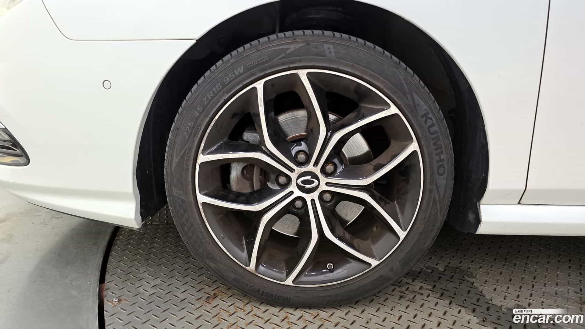 SM5 Renault-KoreaSamsung 2014.11-OUTER-005