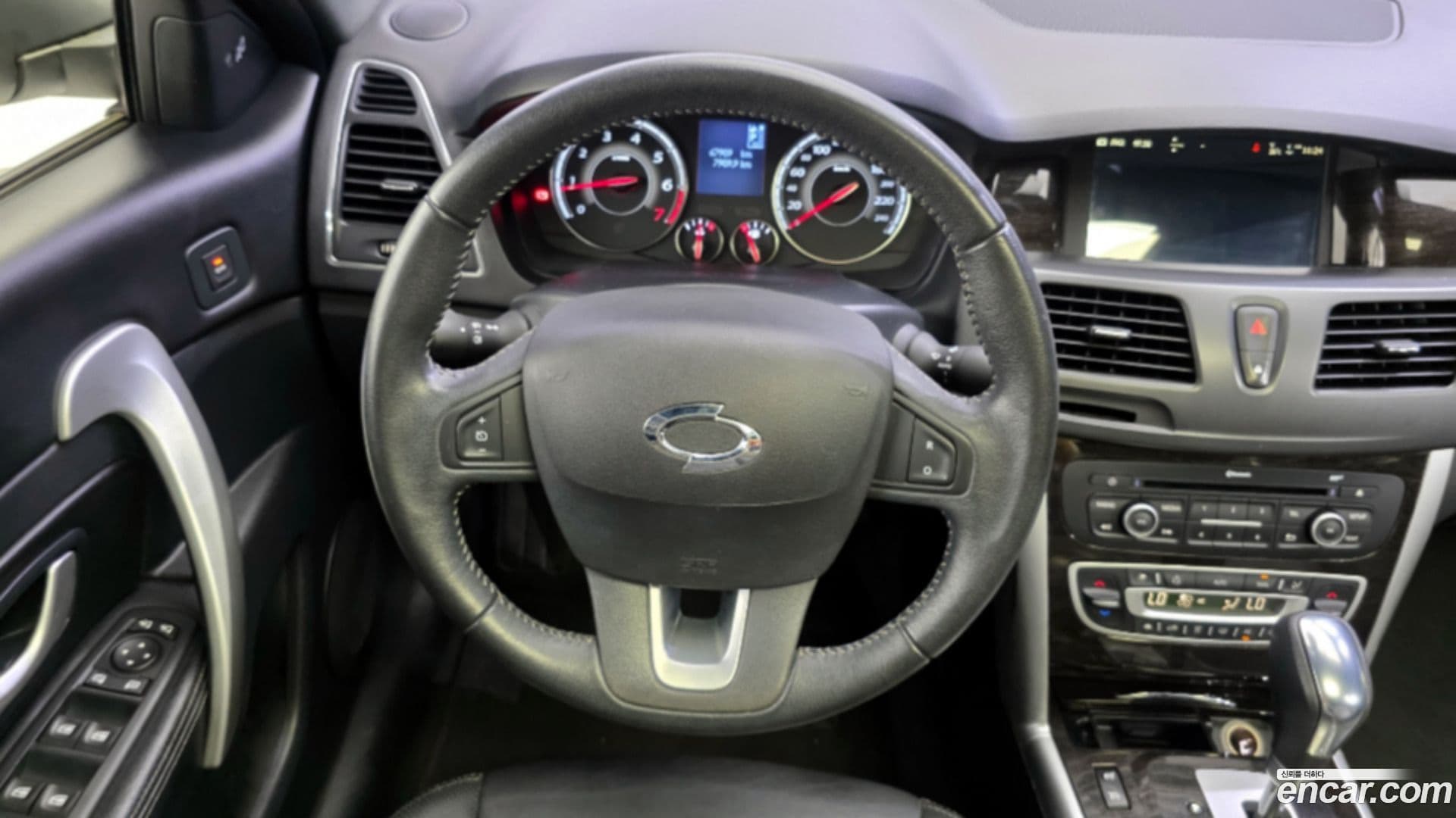 Main__Slider__Photo:SM5 Renault-KoreaSamsung 2014.11-12