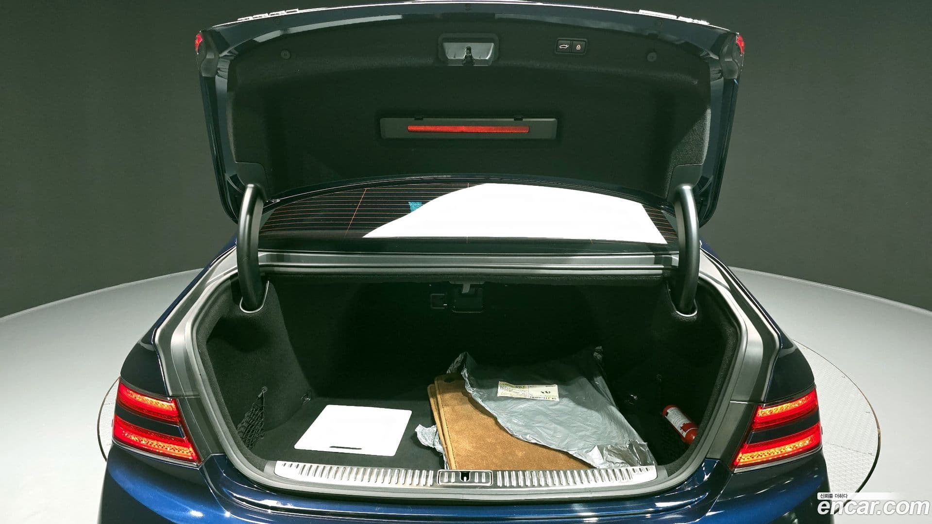 Main__Slider__Photo:G90 Genesis 2020.8-19