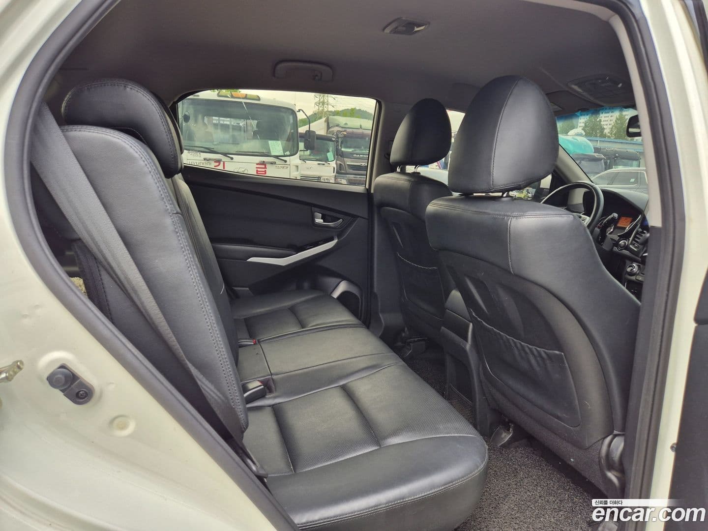 Main__Slider__Photo:KORANDO KG_Mobility_Ssangyong 2017.7-9