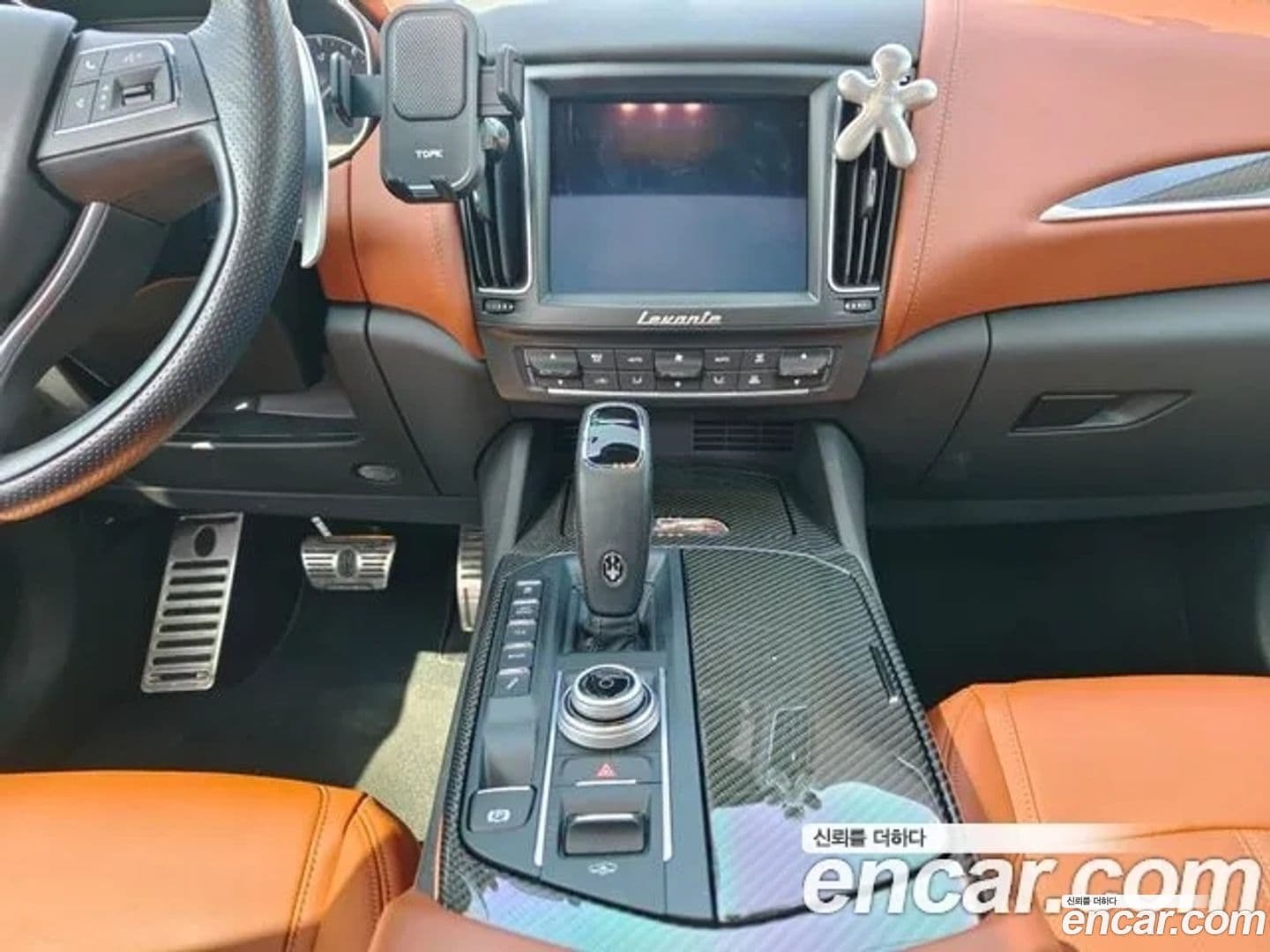 Main__Slider__Photo:Levante Maserati 2019.6-7