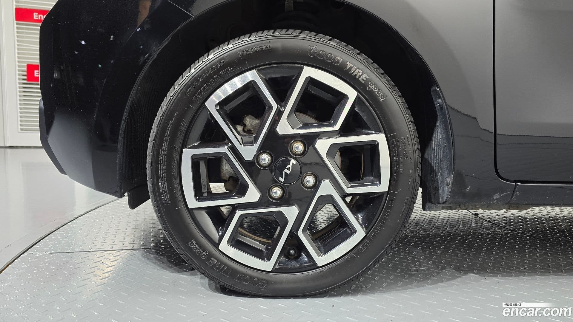 Main__Slider__Photo:RAY Kia 2024.0-4