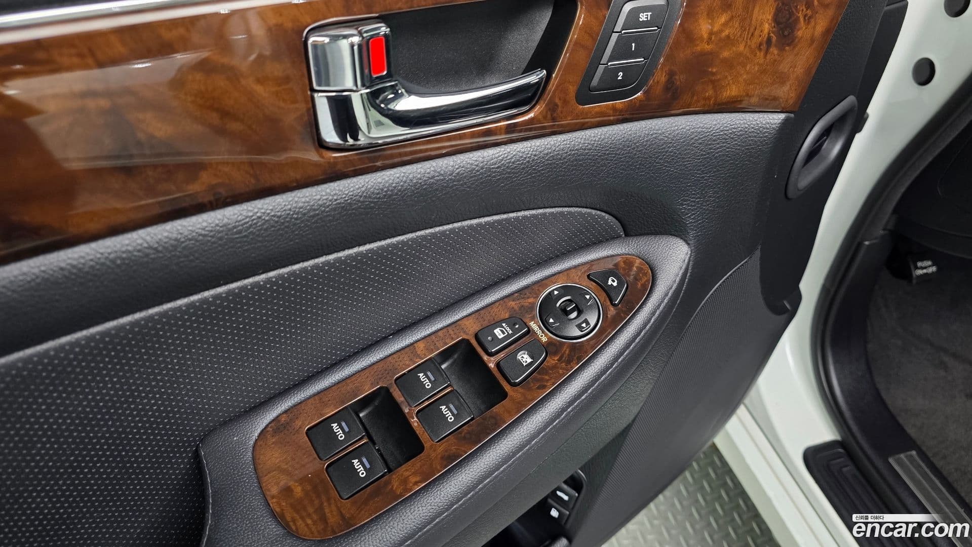 Main__Slider__Photo:Genesis Hyundai 2010.4-11