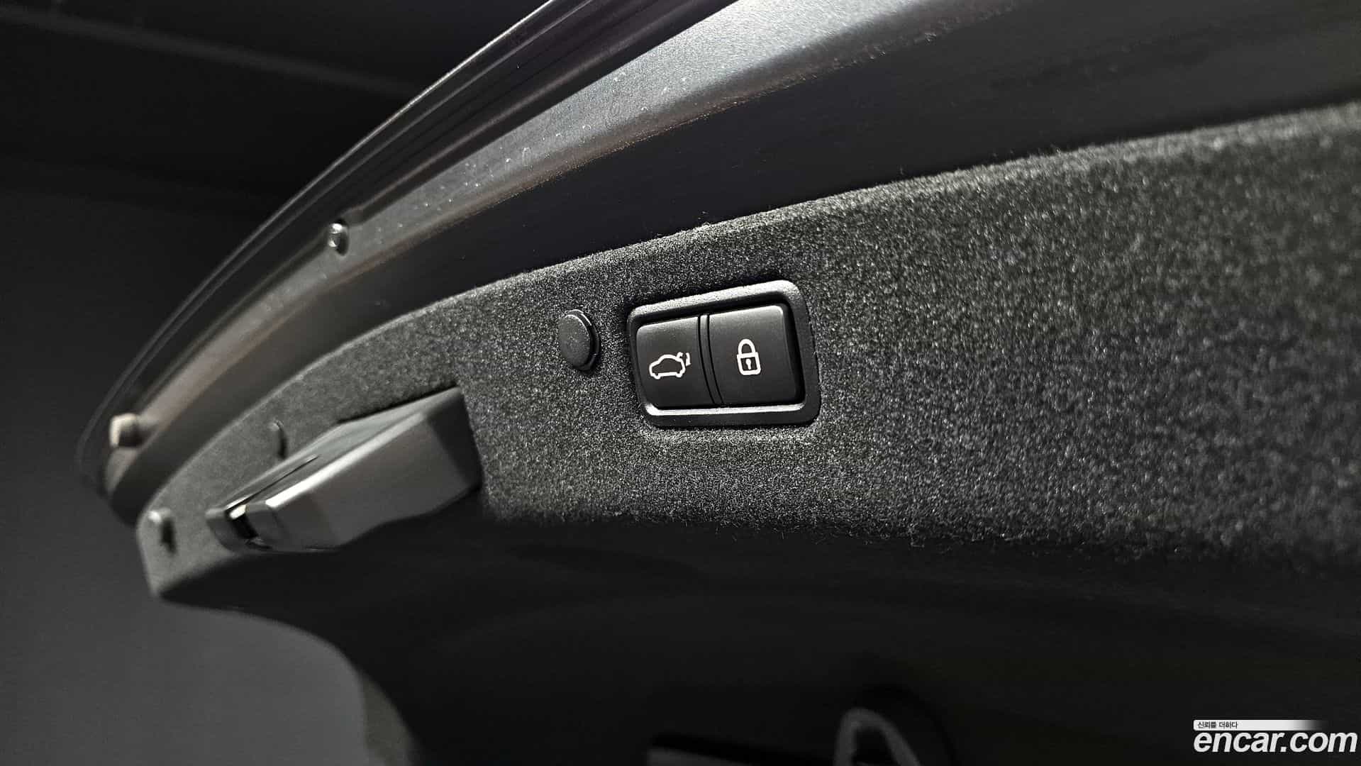 Grandeur Hyundai 2021.6-OPTION-024