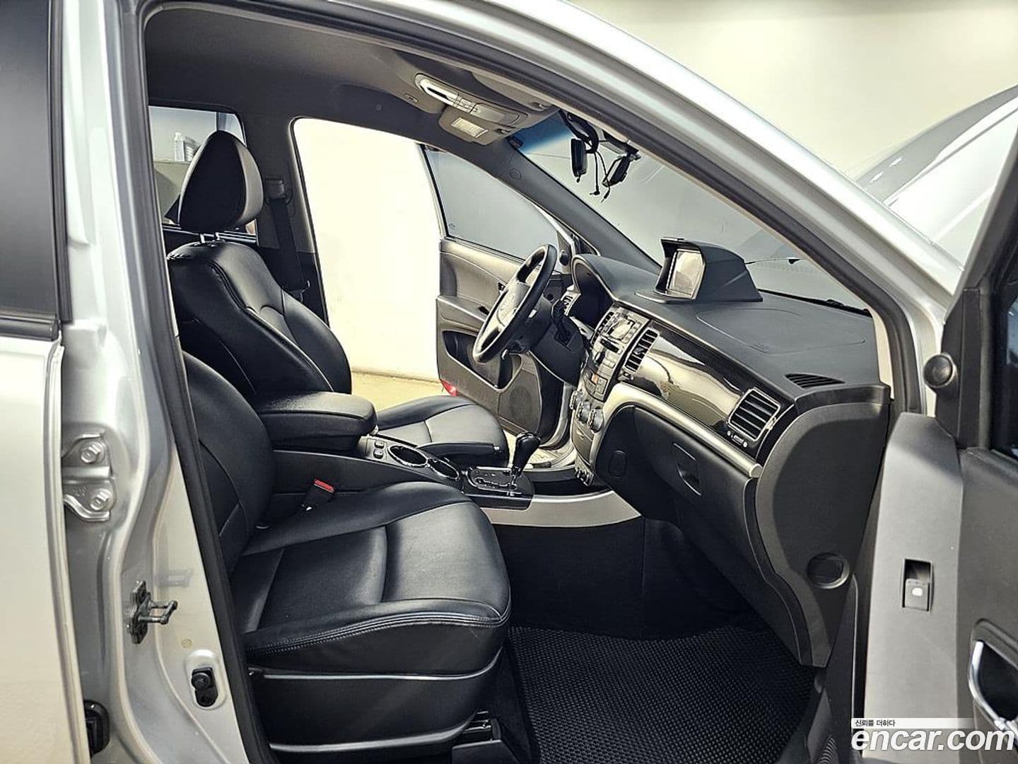 Main__Slider__Photo:KORANDO KG_Mobility_Ssangyong 2013.1-10