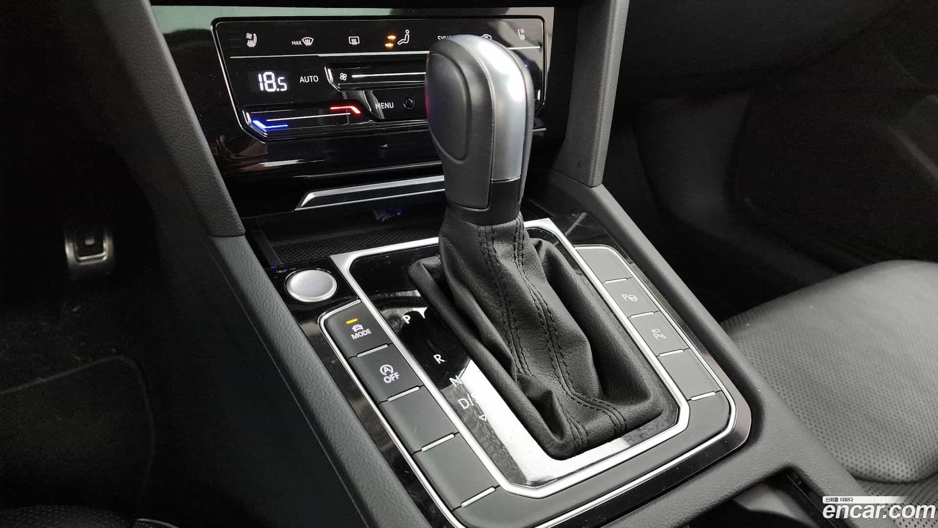 Arteon Volkswagen 2023.10-INNER-009