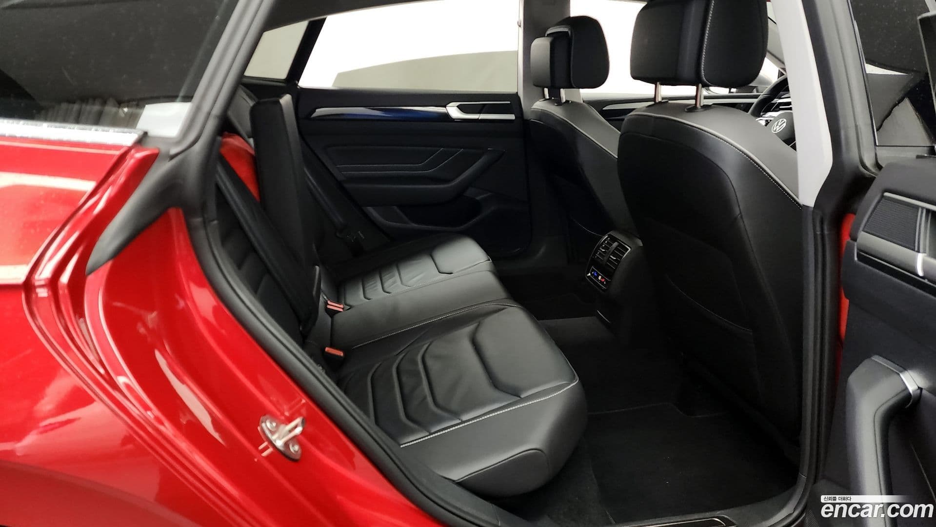 Main__Slider__Photo:Arteon Volkswagen 2023.10-11