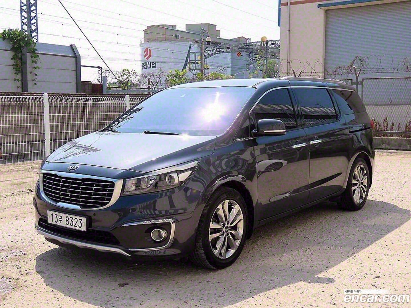 Main__Slider__Photo:Canival Kia 2015.0-1