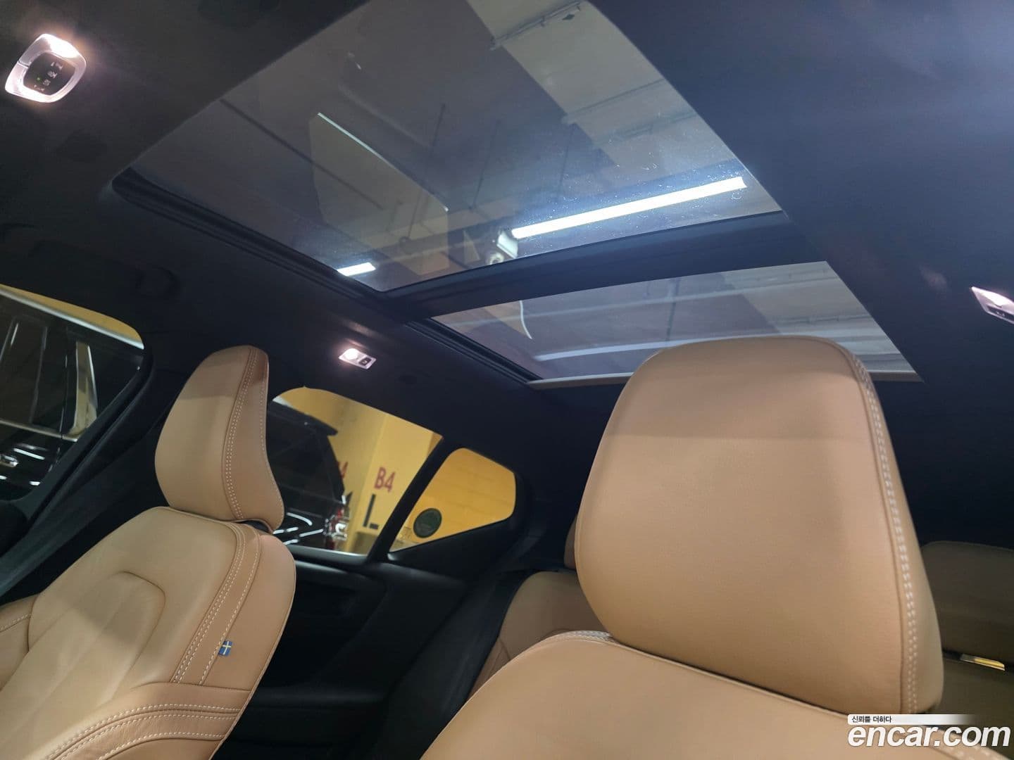 Main__Slider__Photo:XC40 Volvo 2021.10-11