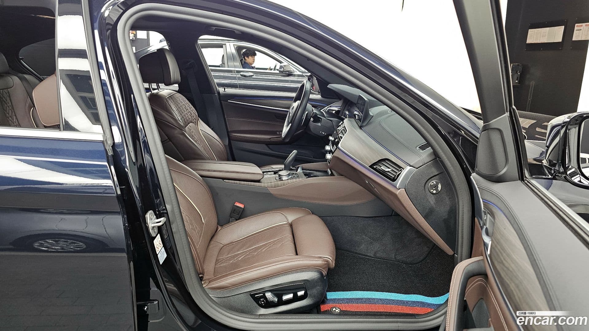 Main__Slider__Photo:5-Series BMW 2020.2-10