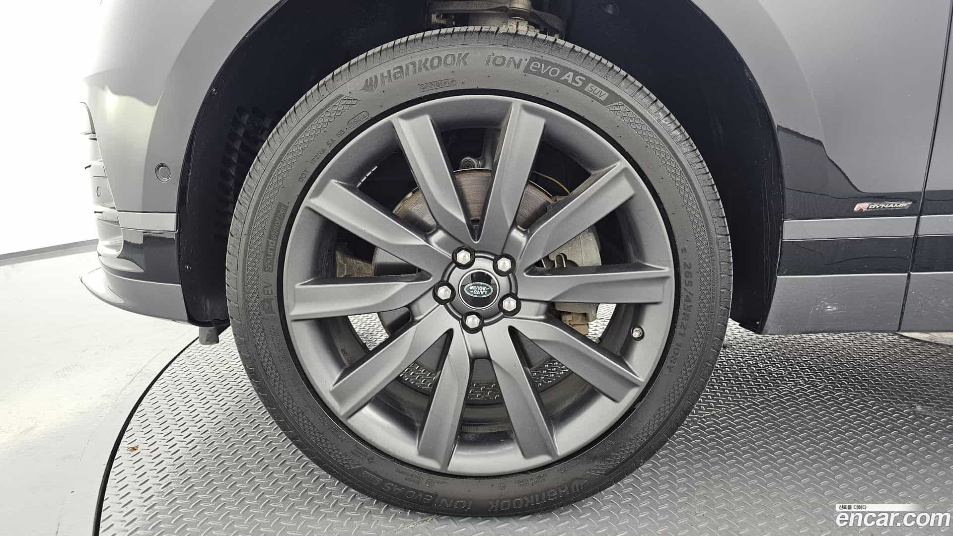 Range Rover Velar Land Rover 2019.3-OUTER-005