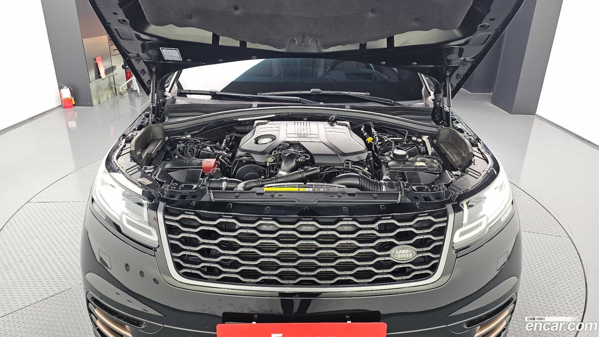 Range Rover Velar Land Rover 2019.3-INNER-006