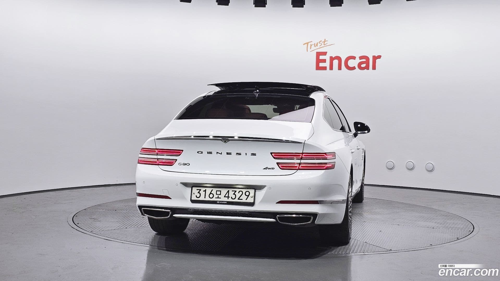 Main__Slider__Photo:G80 Genesis 2022.2-3