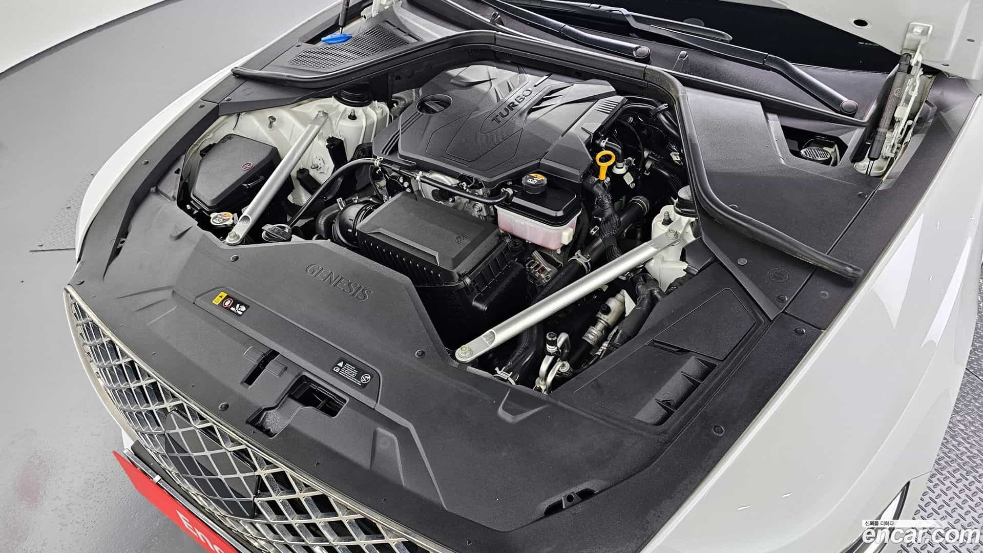 G80 Genesis 2022.2-INNER-006