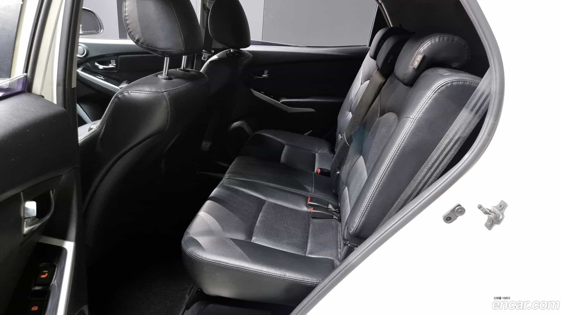 KORANDO KG_Mobility_Ssangyong 2013.9-OPTION-016