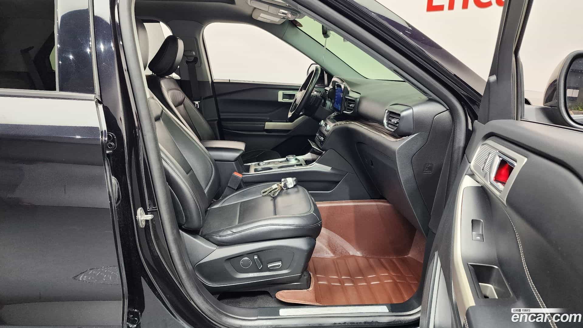 Explorer Ford 2020.7-OPTION-015