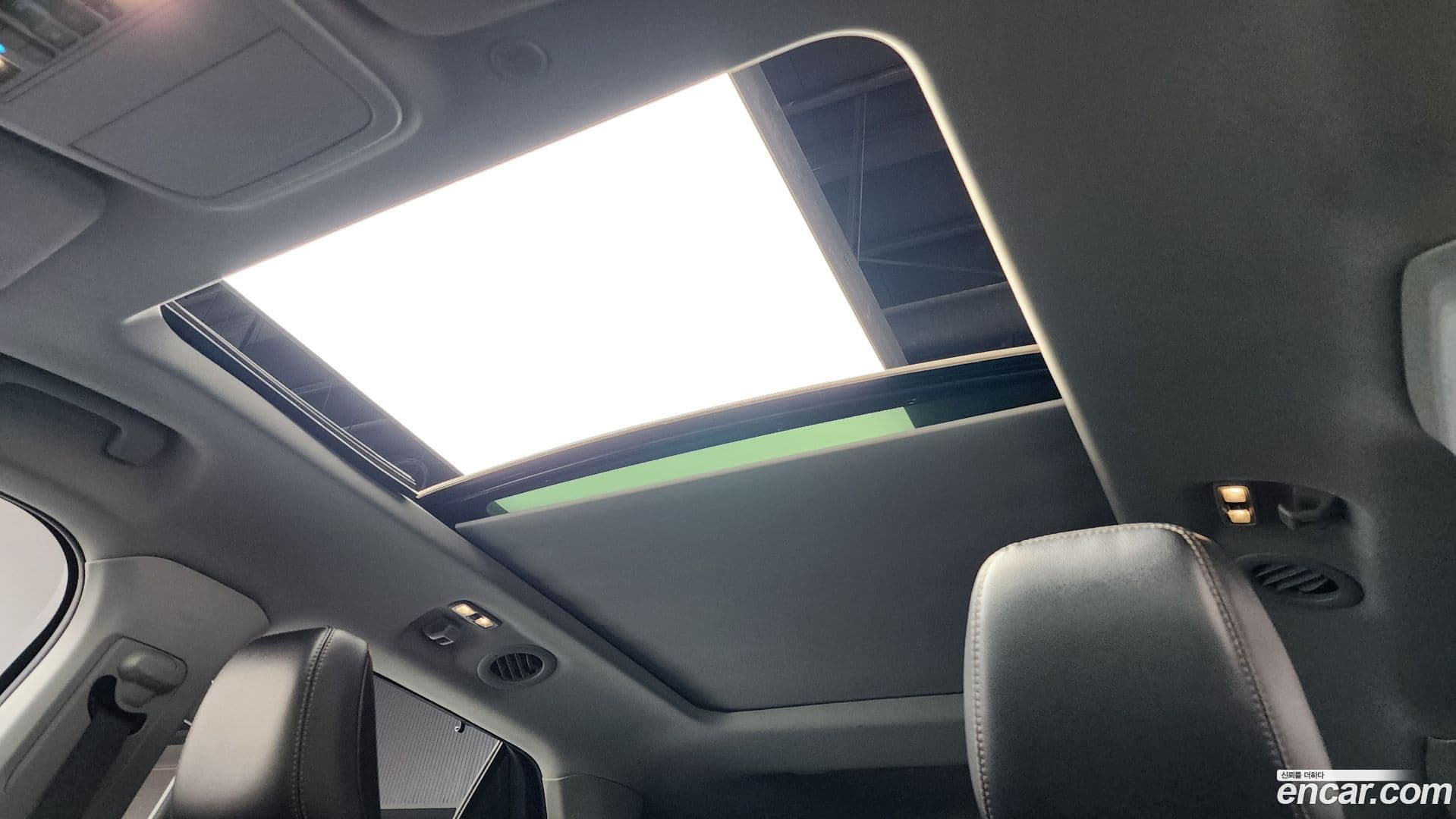 Main__Slider__Photo:Explorer Ford 2020.7-18