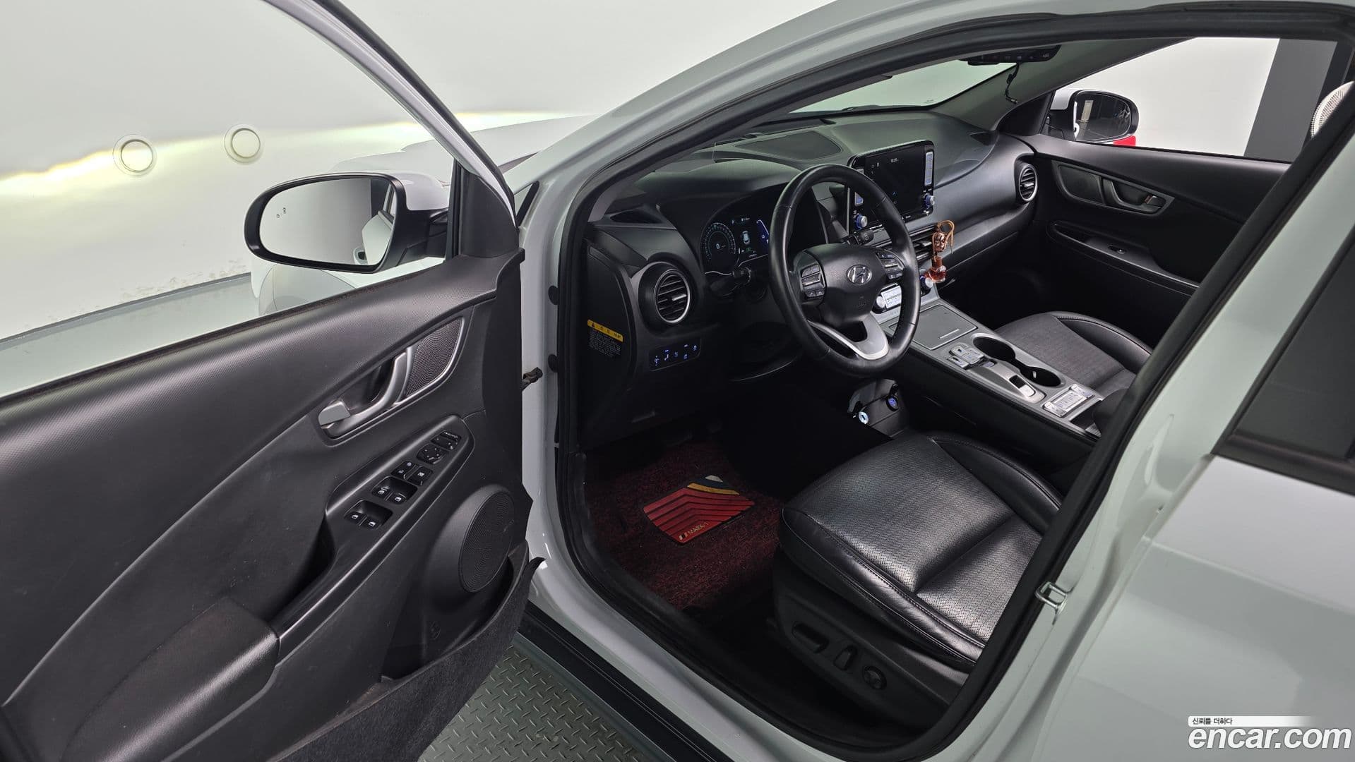 Main__Slider__Photo:Kona Hyundai 2019.11-10