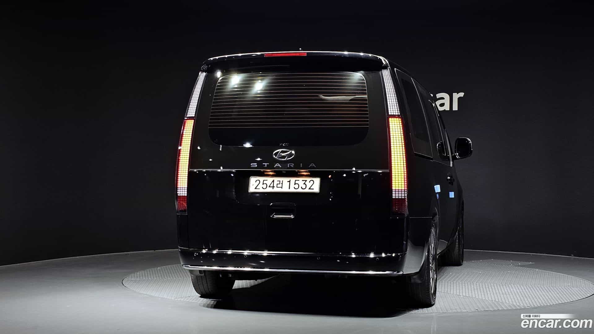 Staria Hyundai 2023.0-OUTER-005