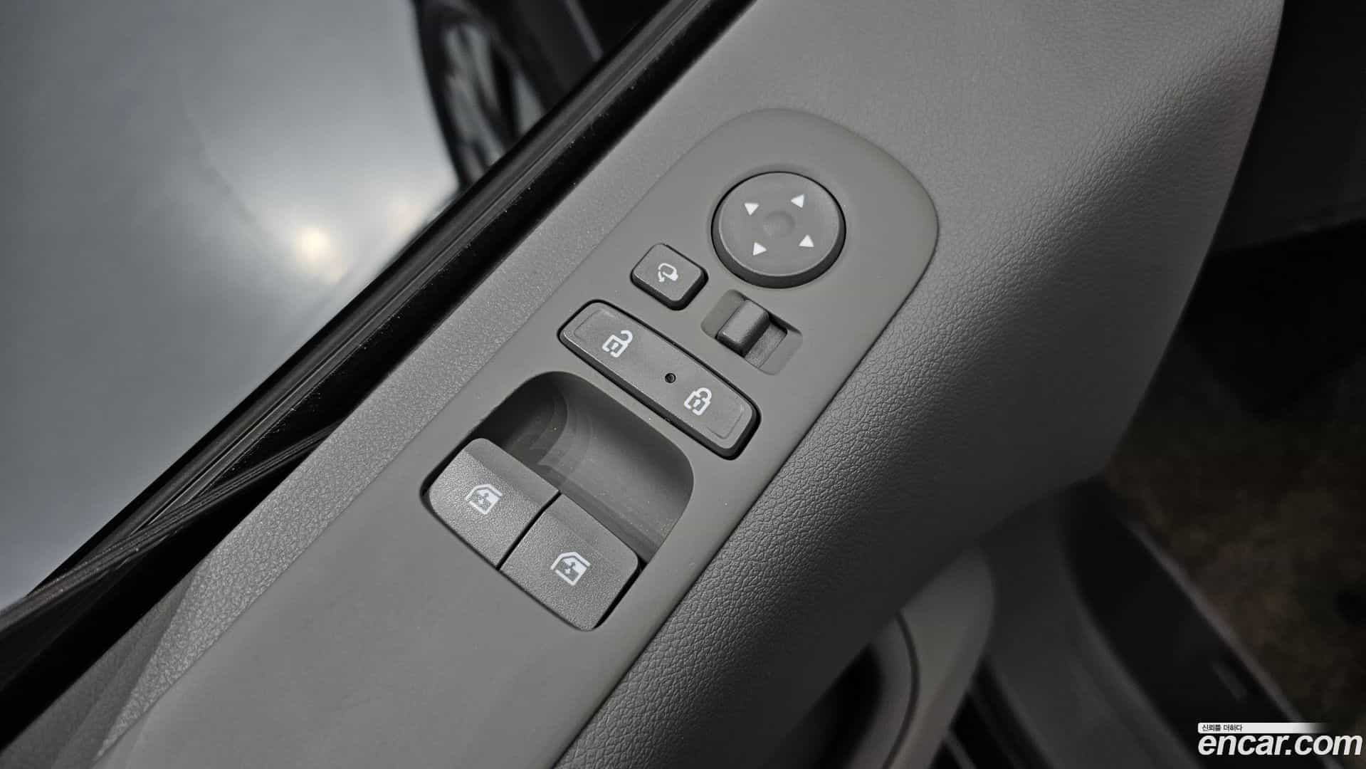 Staria Hyundai 2023.0-OPTION-020