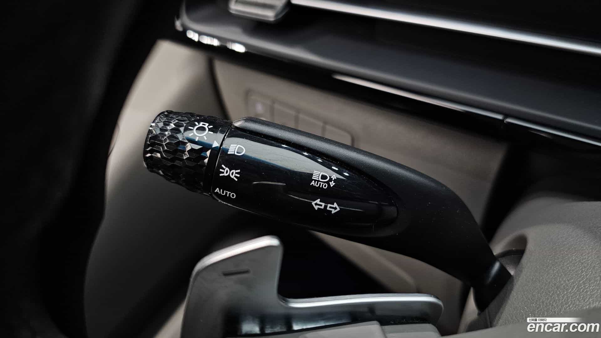 Staria Hyundai 2023.0-OPTION-022