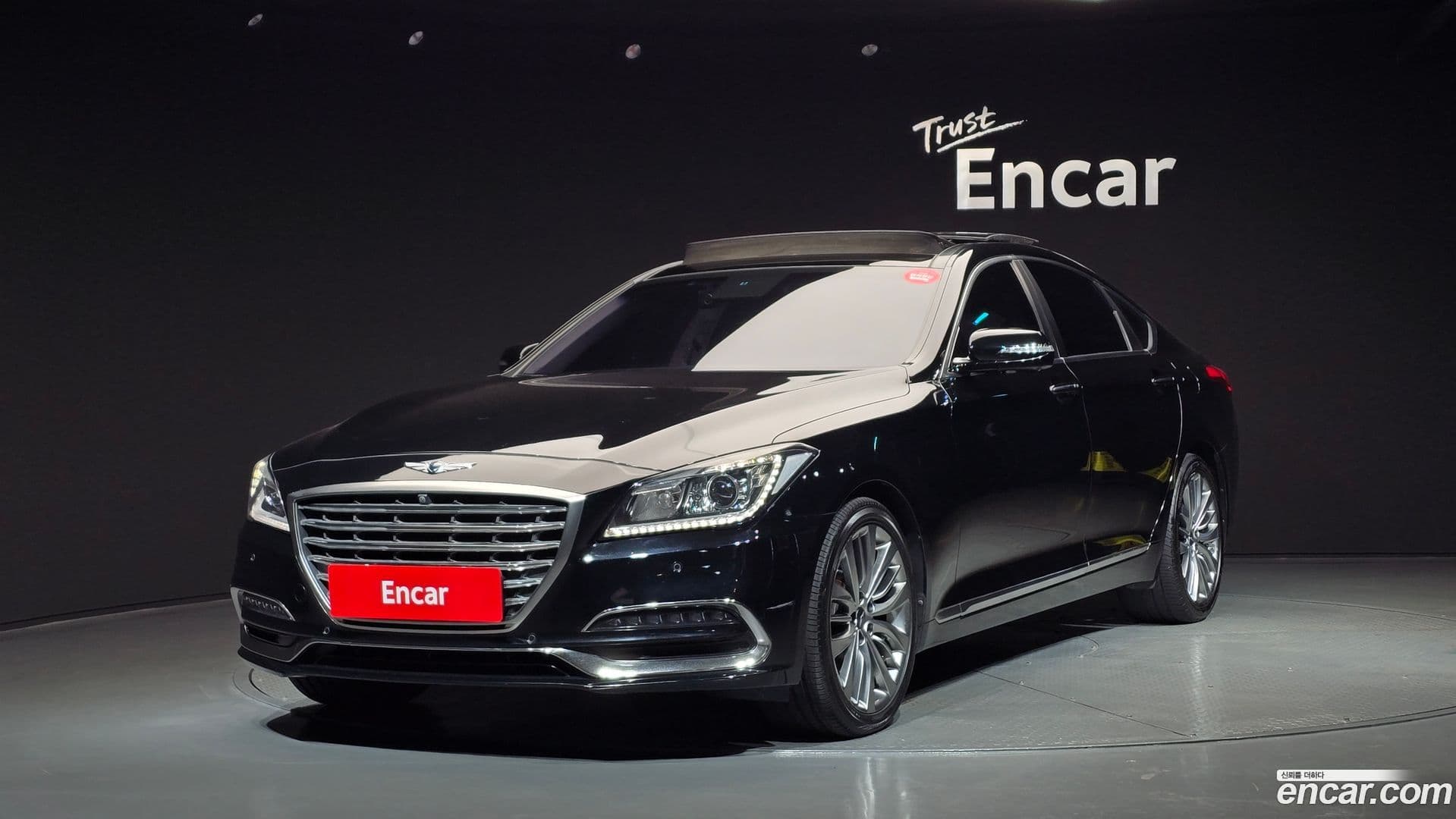 Main__Slider__Photo:G80 Genesis 2017.1-0