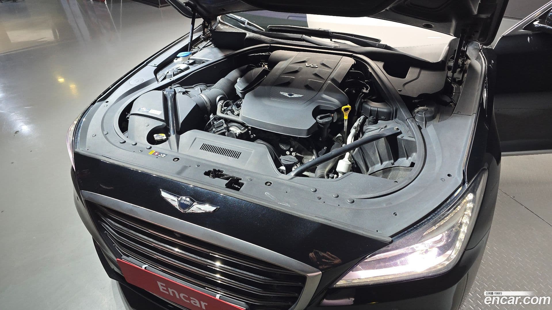 Main__Slider__Photo:G80 Genesis 2017.1-5