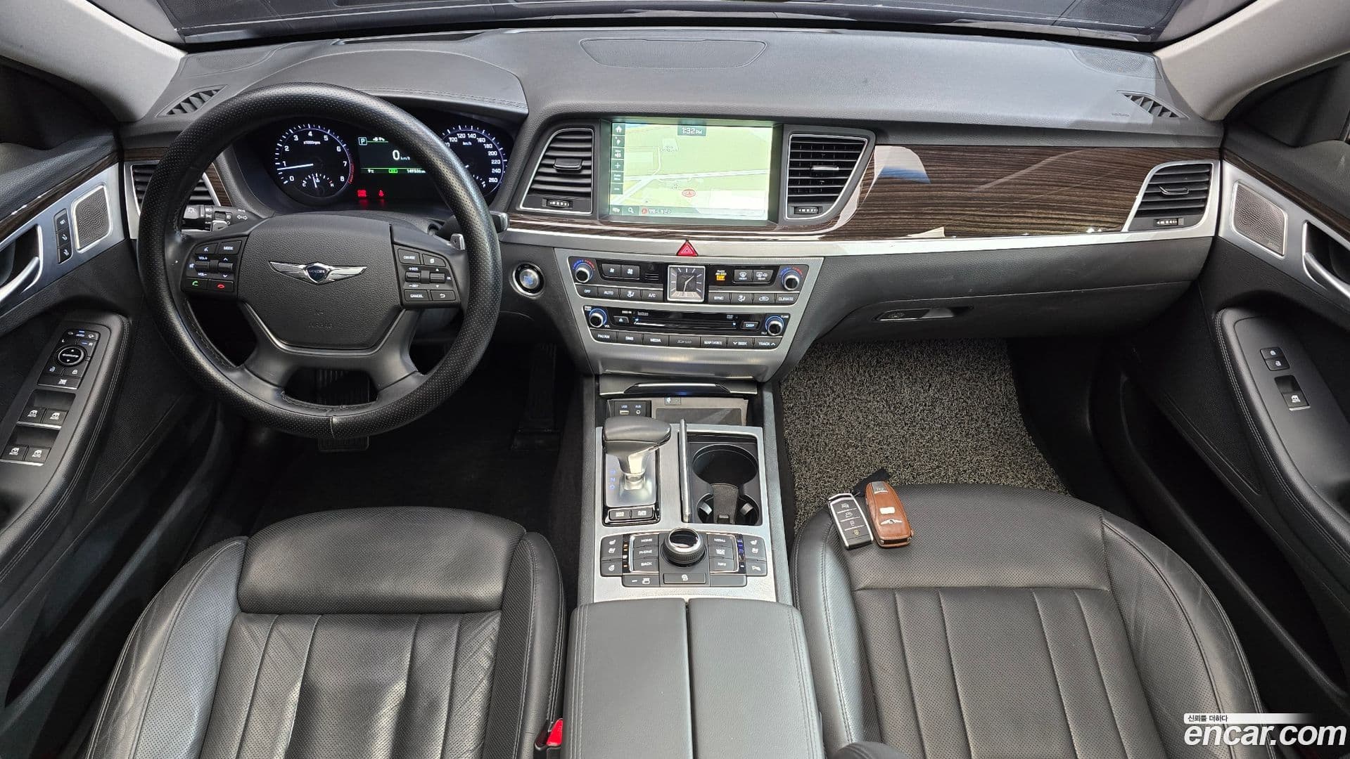 Main__Slider__Photo:G80 Genesis 2017.1-6