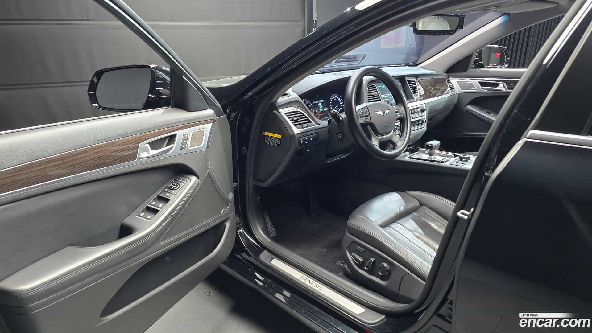 G80 Genesis 2017.1-OPTION-015