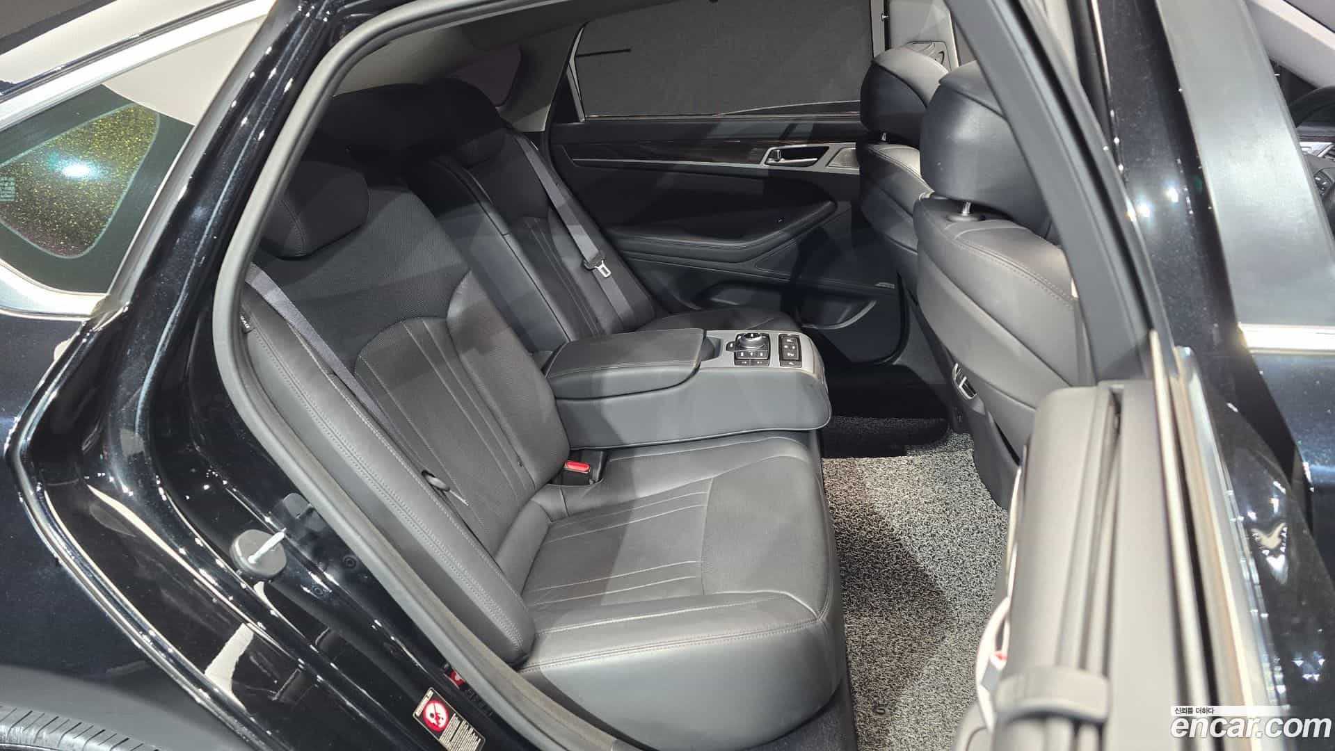 G80 Genesis 2017.1-OPTION-016