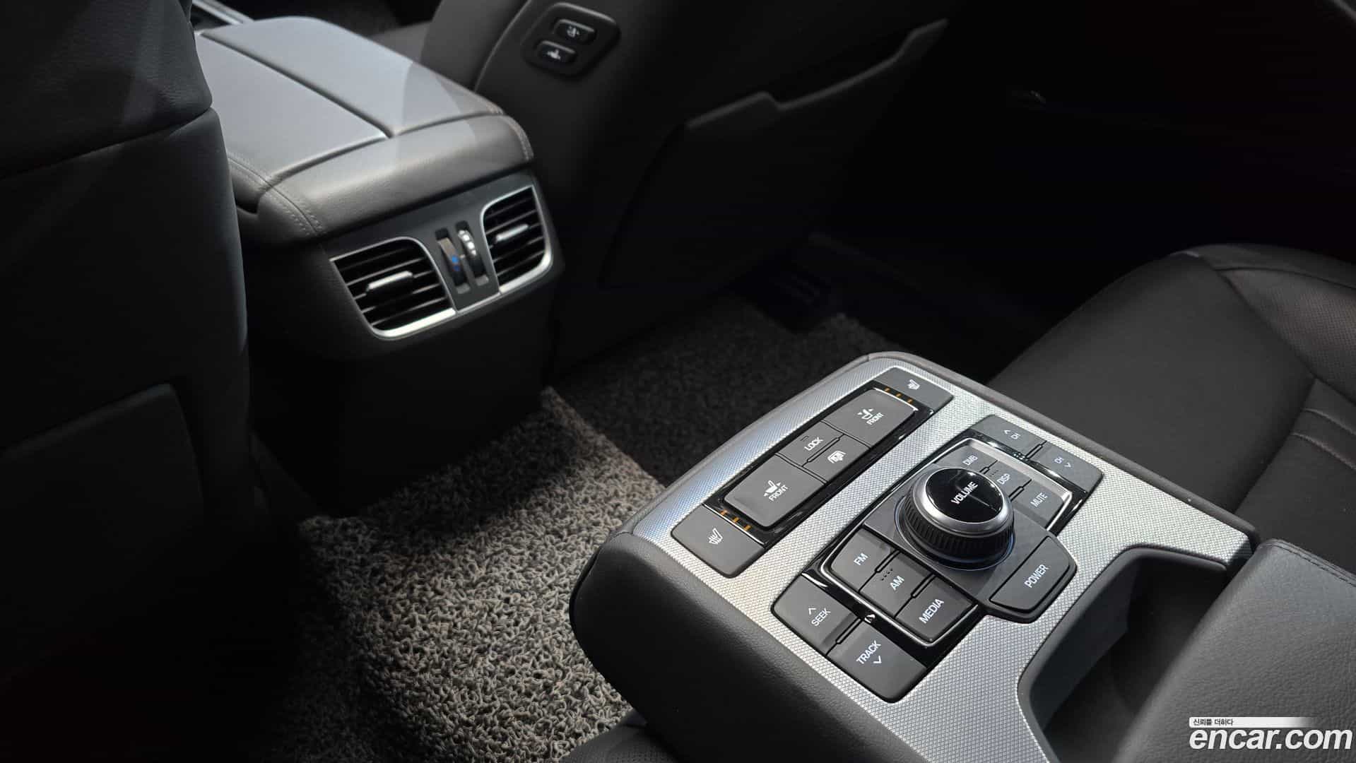 G80 Genesis 2017.1-OPTION-021